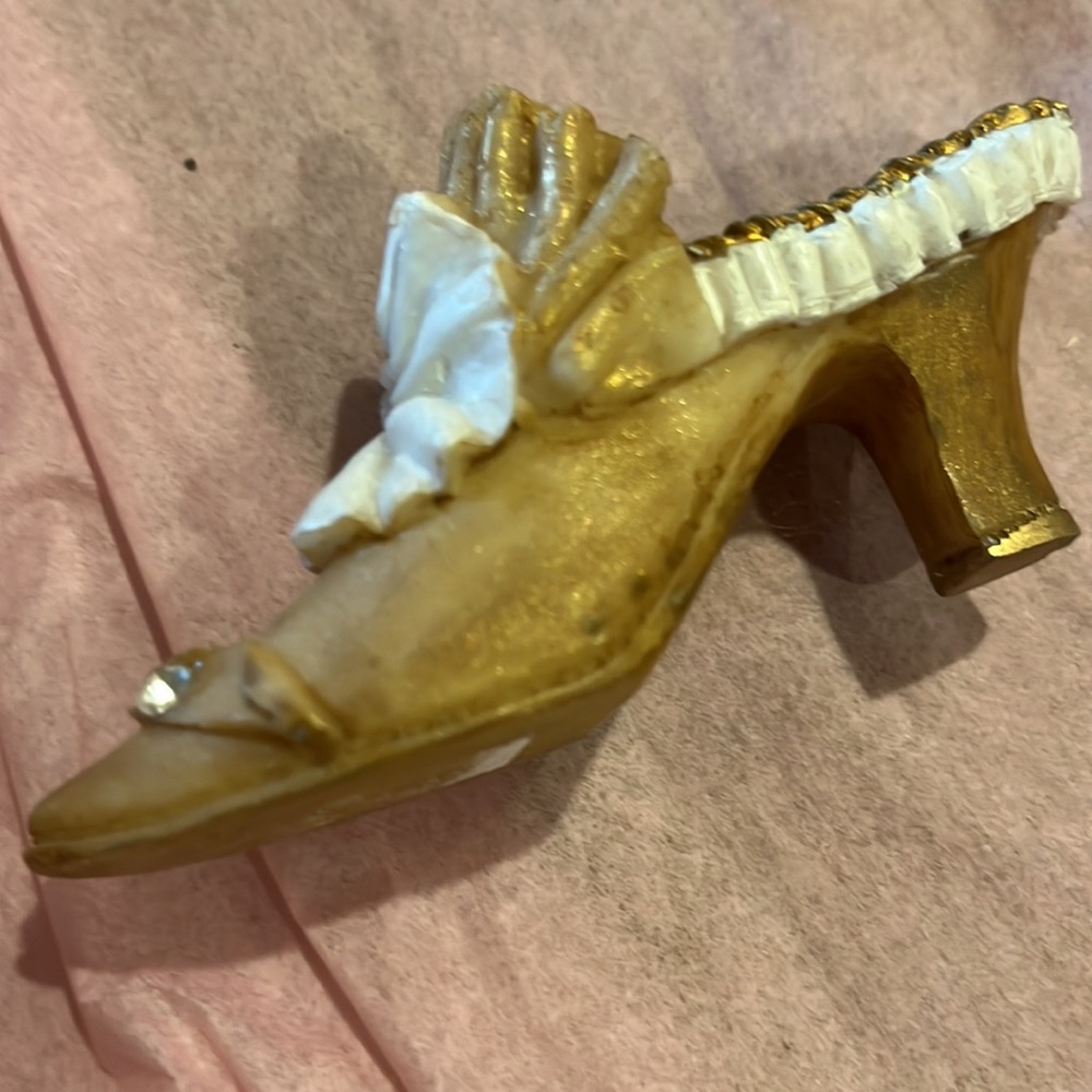 Shoe Collection - Picture 4 of 16